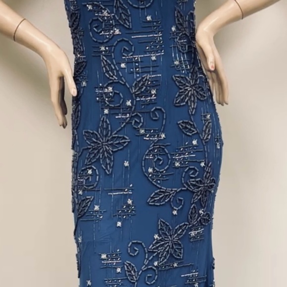 Theia fully beaded sleeveless long Gown with tail - Picture 5 of 13